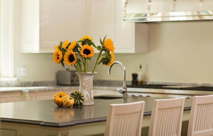 新風機組和新風換氣機相同嗎？新風換氣機由哪些組成？